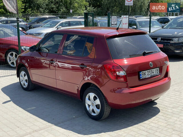Красный Шкода Фабия, объемом двигателя 1.2 л и пробегом 203 тыс. км за 4755 $, фото 19 на Automoto.ua