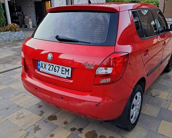 Красный Шкода Фабия, объемом двигателя 1.2 л и пробегом 113 тыс. км за 4500 $, фото 13 на Automoto.ua