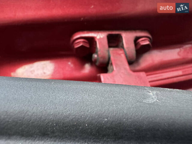 Красный Шкода Фабия, объемом двигателя 1.39 л и пробегом 232 тыс. км за 4500 $, фото 73 на Automoto.ua