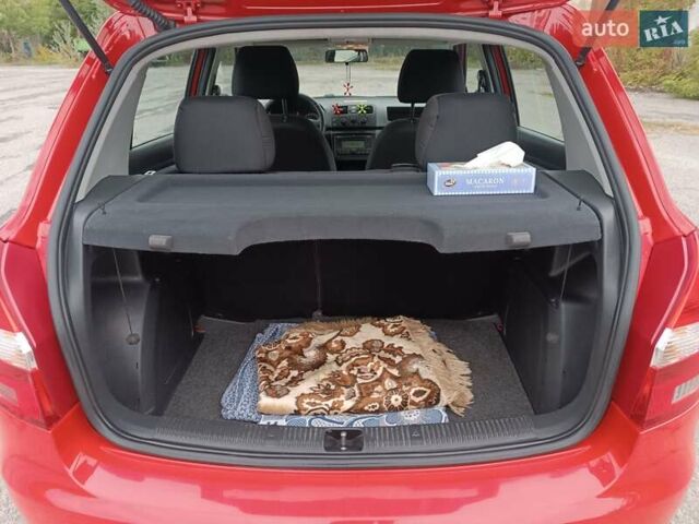 Красный Шкода Фабия, объемом двигателя 1.39 л и пробегом 185 тыс. км за 5450 $, фото 40 на Automoto.ua