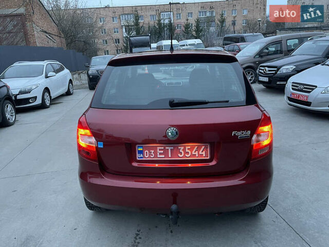 Красный Шкода Фабия, объемом двигателя 1.39 л и пробегом 181 тыс. км за 5200 $, фото 10 на Automoto.ua