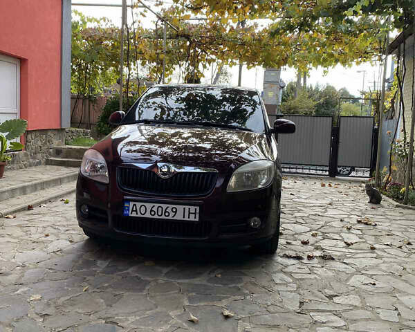 Красный Шкода Фабия, объемом двигателя 1.2 л и пробегом 148 тыс. км за 4250 $, фото 8 на Automoto.ua