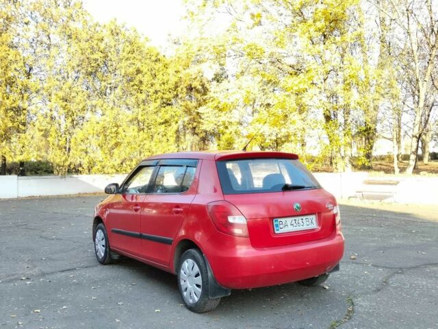 Червоний Шкода Фабія, об'ємом двигуна 1.2 л та пробігом 200 тис. км за 3950 $, фото 2 на Automoto.ua