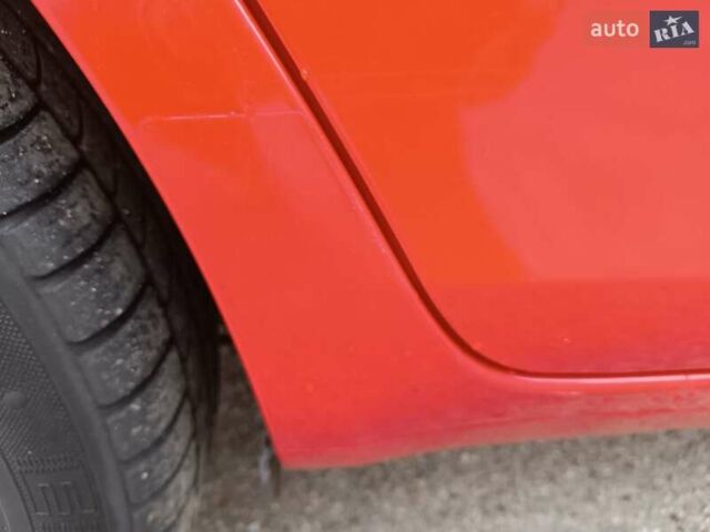 Красный Шкода Фабия, объемом двигателя 1.39 л и пробегом 185 тыс. км за 5450 $, фото 38 на Automoto.ua