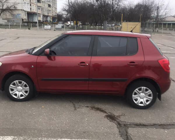 Красный Шкода Фабия, объемом двигателя 1.6 л и пробегом 179 тыс. км за 5750 $, фото 6 на Automoto.ua