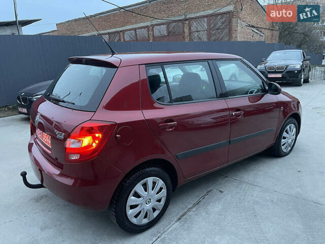 Красный Шкода Фабия, объемом двигателя 1.39 л и пробегом 181 тыс. км за 5200 $, фото 12 на Automoto.ua
