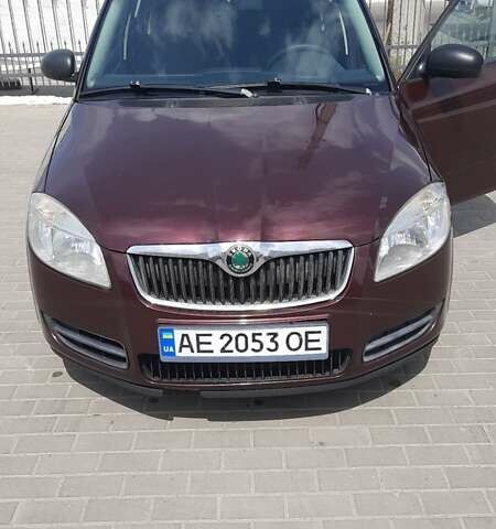 Красный Шкода Фабия, объемом двигателя 1.4 л и пробегом 224 тыс. км за 4500 $, фото 11 на Automoto.ua