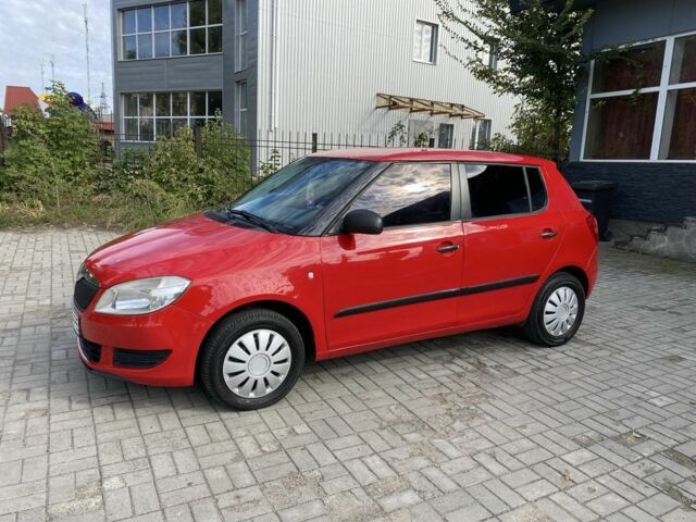 Червоний Шкода Фабія, об'ємом двигуна 1.2 л та пробігом 220 тис. км за 3999 $, фото 7 на Automoto.ua