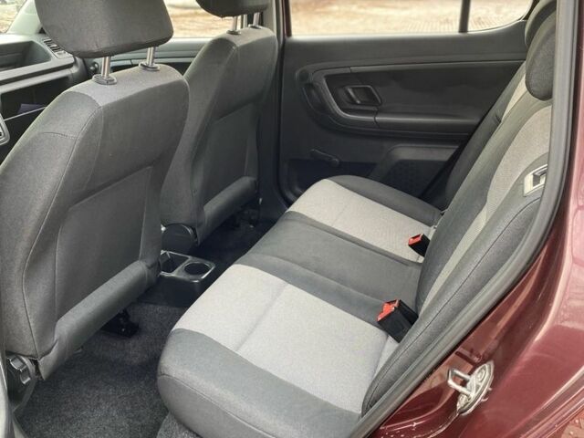 Червоний Шкода Фабія, об'ємом двигуна 1.2 л та пробігом 143 тис. км за 5500 $, фото 6 на Automoto.ua