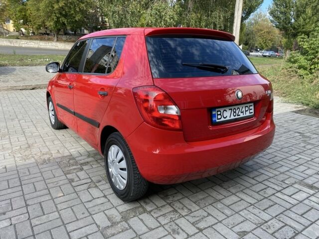 Червоний Шкода Фабія, об'ємом двигуна 1.2 л та пробігом 220 тис. км за 3999 $, фото 9 на Automoto.ua