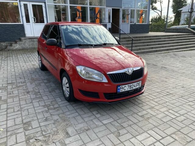 Червоний Шкода Фабія, об'ємом двигуна 1.2 л та пробігом 220 тис. км за 3999 $, фото 1 на Automoto.ua