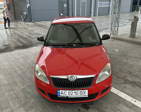 Красный Шкода Фабия, объемом двигателя 1.6 л и пробегом 309 тыс. км за 6100 $, фото 15 на Automoto.ua