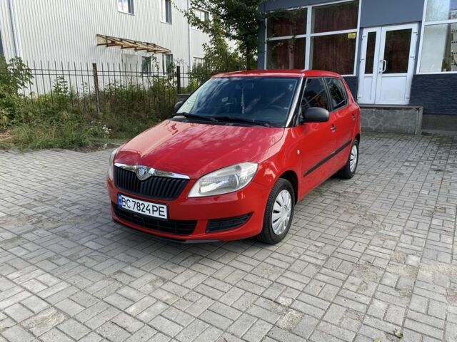 Червоний Шкода Фабія, об'ємом двигуна 1.2 л та пробігом 220 тис. км за 3999 $, фото 4 на Automoto.ua