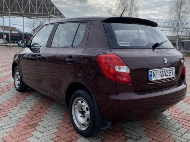 Червоний Шкода Фабія, об'ємом двигуна 1.2 л та пробігом 143 тис. км за 5500 $, фото 3 на Automoto.ua