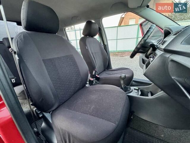 Червоний Шкода Фабія, об'ємом двигуна 1.2 л та пробігом 304 тис. км за 3999 $, фото 28 на Automoto.ua