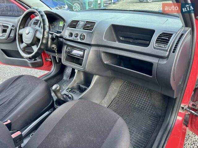 Червоний Шкода Фабія, об'ємом двигуна 1.2 л та пробігом 304 тис. км за 3999 $, фото 30 на Automoto.ua
