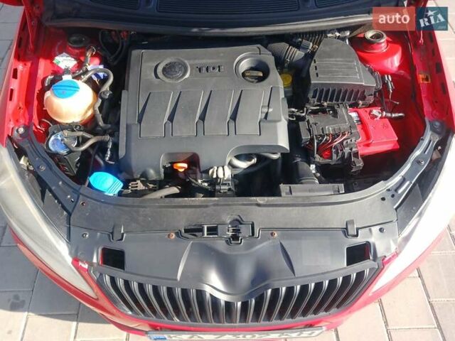 Красный Шкода Фабия, объемом двигателя 1.6 л и пробегом 226 тыс. км за 4999 $, фото 5 на Automoto.ua