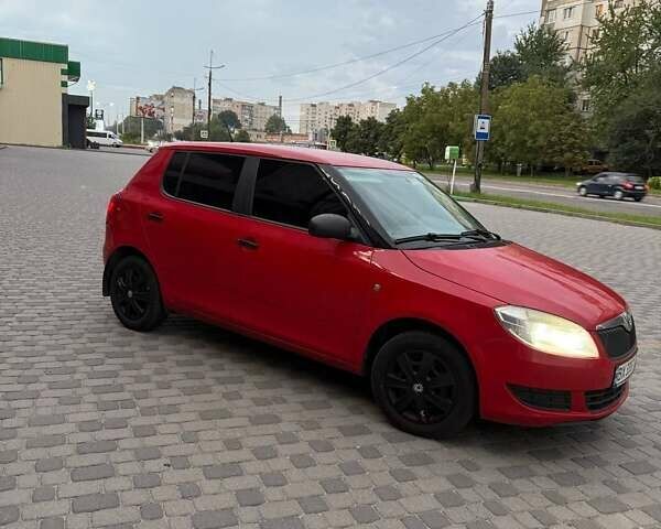 Шкода Фабія 2011 у Хмельницькому на Automoto.ua Червоний Шкода Фабія, об'ємом двигуна 1.2 л та пробігом 280 тис. км за 4800 $, фото 1 на Automoto.ua