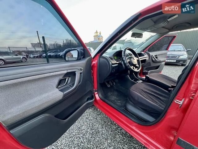 Червоний Шкода Фабія, об'ємом двигуна 1.2 л та пробігом 304 тис. км за 3999 $, фото 18 на Automoto.ua