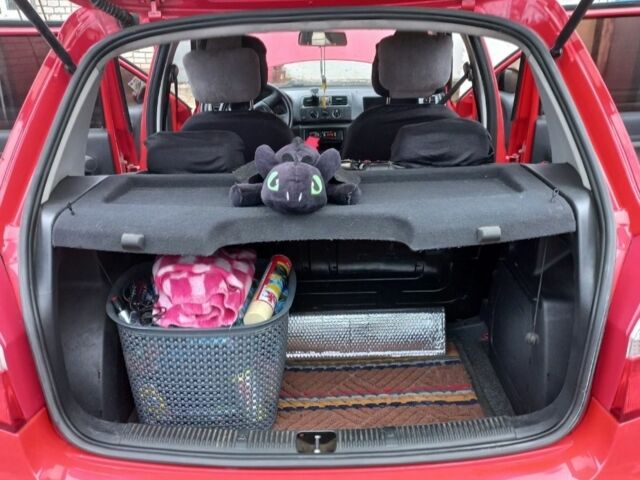 Червоний Шкода Фабія, об'ємом двигуна 1.2 л та пробігом 190 тис. км за 5800 $, фото 8 на Automoto.ua