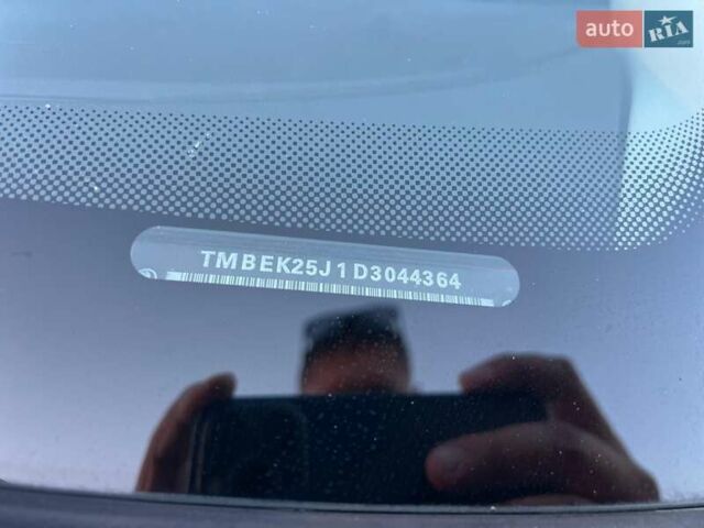 Красный Шкода Фабия, объемом двигателя 1.2 л и пробегом 211 тыс. км за 5400 $, фото 25 на Automoto.ua