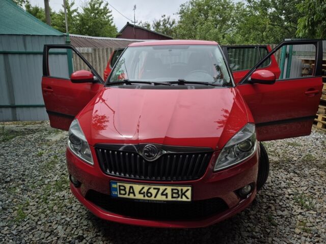 Красный Шкода Фабия, объемом двигателя 1.6 л и пробегом 158 тыс. км за 7000 $, фото 12 на Automoto.ua
