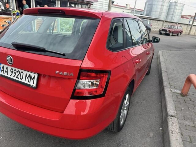 Червоний Шкода Фабія, об'ємом двигуна 1.6 л та пробігом 152 тис. км за 12500 $, фото 1 на Automoto.ua