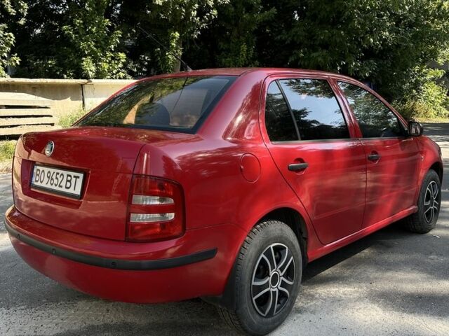 Красный Шкода Фабия, объемом двигателя 1.2 л и пробегом 219 тыс. км за 2600 $, фото 13 на Automoto.ua