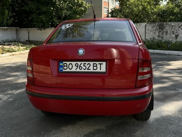 Красный Шкода Фабия, объемом двигателя 1.2 л и пробегом 219 тыс. км за 2600 $, фото 15 на Automoto.ua