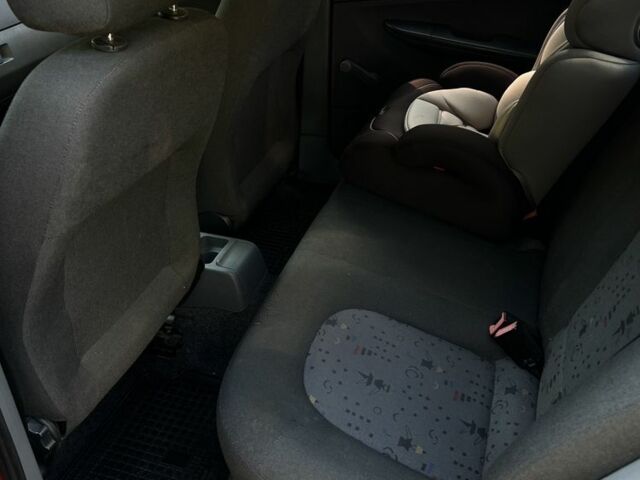 Красный Шкода Фабия, объемом двигателя 1.2 л и пробегом 219 тыс. км за 2600 $, фото 20 на Automoto.ua