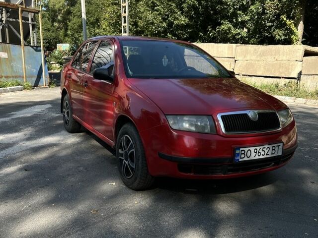 Красный Шкода Фабия, объемом двигателя 1.2 л и пробегом 219 тыс. км за 2900 $, фото 8 на Automoto.ua