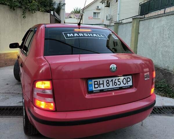 Красный Шкода Фабия, объемом двигателя 1.39 л и пробегом 274 тыс. км за 3800 $, фото 16 на Automoto.ua