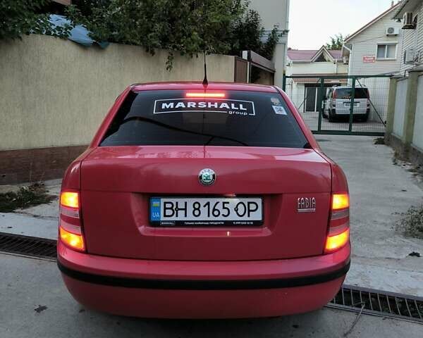 Красный Шкода Фабия, объемом двигателя 1.39 л и пробегом 274 тыс. км за 3800 $, фото 35 на Automoto.ua