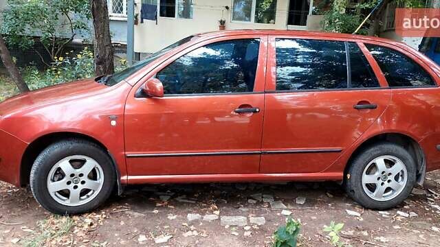 Червоний Шкода Фабія, об'ємом двигуна 1.4 л та пробігом 232 тис. км за 3755 $, фото 7 на Automoto.ua