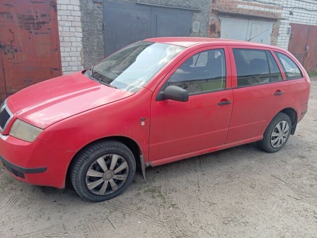 Червоний Шкода Фабія, об'ємом двигуна 1.4 л та пробігом 300 тис. км за 2800 $, фото 4 на Automoto.ua