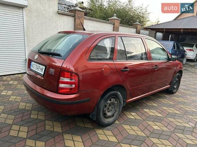 Червоний Шкода Фабія, об'ємом двигуна 1.4 л та пробігом 200 тис. км за 2850 $, фото 2 на Automoto.ua