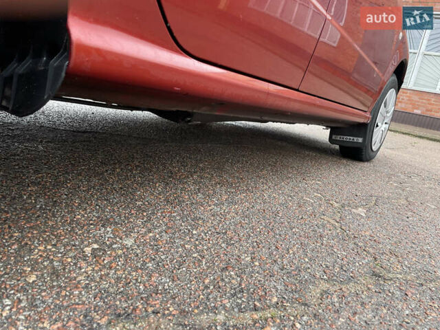 Красный Шкода Фабия, объемом двигателя 1.2 л и пробегом 217 тыс. км за 3550 $, фото 20 на Automoto.ua