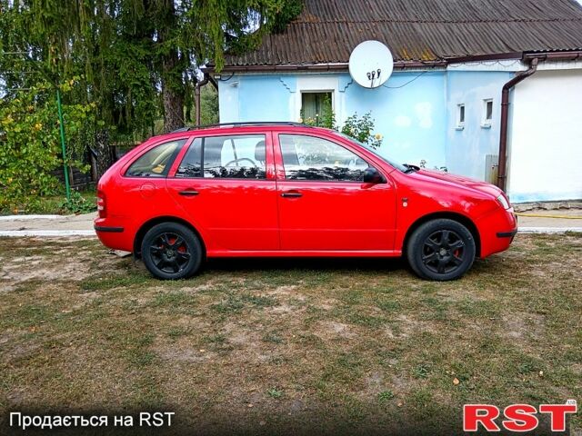 Шкода Фабия 2003 в Белой Церкве на Automoto.ua Красный Шкода Фабия, объемом двигателя 1.2 л и пробегом 256 тыс. км за 3200 $, фото 2 на Automoto.ua