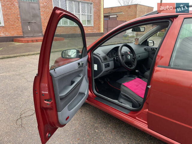 Красный Шкода Фабия, объемом двигателя 1.2 л и пробегом 217 тыс. км за 3550 $, фото 41 на Automoto.ua