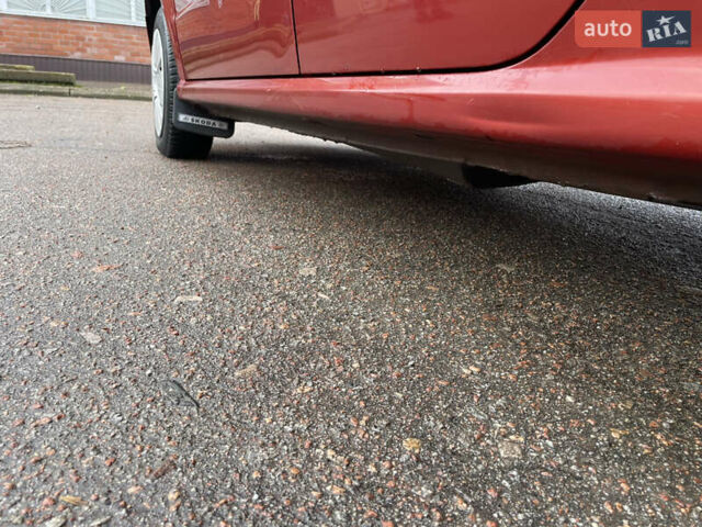 Красный Шкода Фабия, объемом двигателя 1.2 л и пробегом 217 тыс. км за 3550 $, фото 19 на Automoto.ua