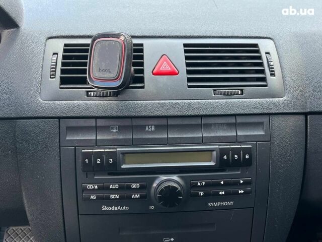 Червоний Шкода Фабія, об'ємом двигуна 1.4 л та пробігом 282 тис. км за 4890 $, фото 32 на Automoto.ua
