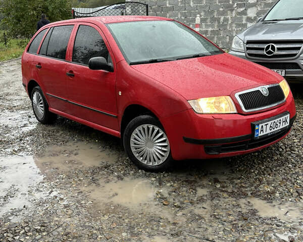 Красный Шкода Фабия, объемом двигателя 1.4 л и пробегом 221 тыс. км за 3700 $, фото 3 на Automoto.ua