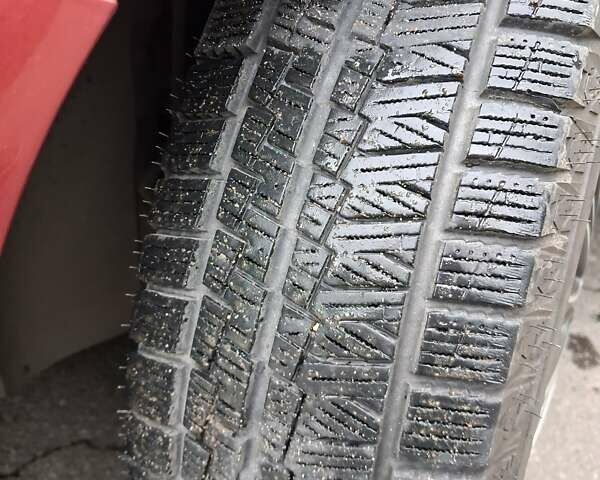 Красный Шкода Фабия, объемом двигателя 1.2 л и пробегом 268 тыс. км за 3500 $, фото 1 на Automoto.ua