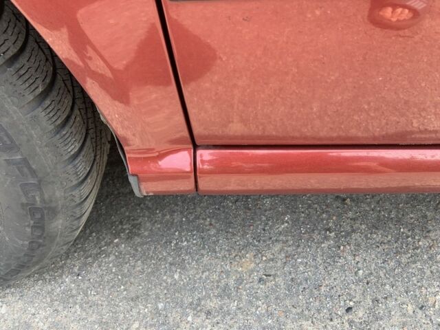 Красный Шкода Фабия, объемом двигателя 1.4 л и пробегом 238 тыс. км за 4350 $, фото 5 на Automoto.ua