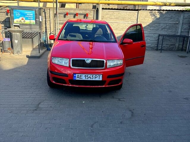 Червоний Шкода Фабія, об'ємом двигуна 1.2 л та пробігом 289 тис. км за 4000 $, фото 3 на Automoto.ua