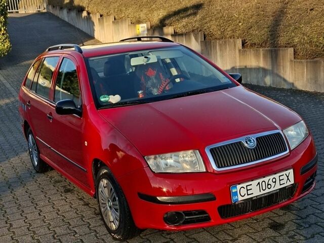 Червоний Шкода Фабія, об'ємом двигуна 1.4 л та пробігом 159 тис. км за 3830 $, фото 6 на Automoto.ua