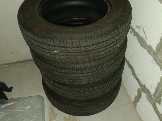 Червоний Шкода Фабія, об'ємом двигуна 1.4 л та пробігом 159 тис. км за 3830 $, фото 23 на Automoto.ua