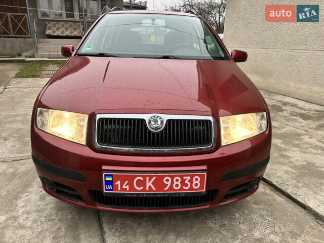 Красный Шкода Фабия, объемом двигателя 1.4 л и пробегом 169 тыс. км за 4200 $, фото 23 на Automoto.ua