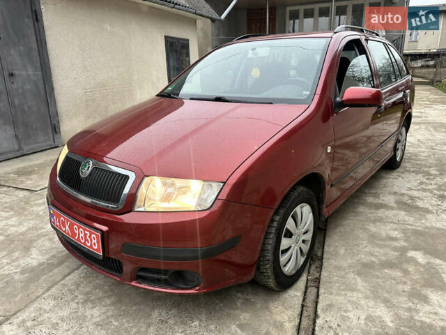 Красный Шкода Фабия, объемом двигателя 1.4 л и пробегом 169 тыс. км за 4200 $, фото 24 на Automoto.ua