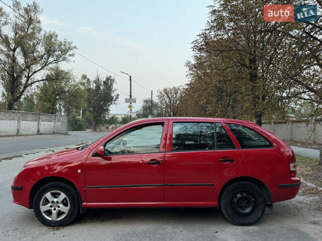 Червоний Шкода Фабія, об'ємом двигуна 1.2 л та пробігом 260 тис. км за 3400 $, фото 9 на Automoto.ua